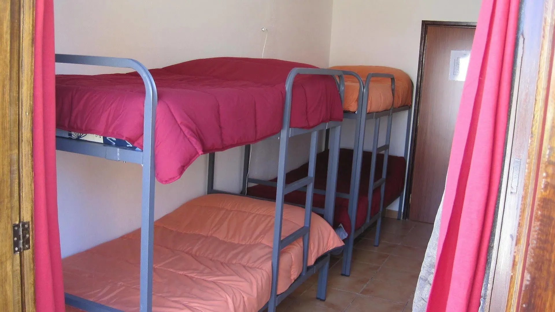 Hostel 33 0*, Costa Adeje (Tenerife) Spagna